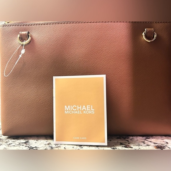 Michael Kors Brown Clutch Bag NEW WITH TAGS 🏷️ - Picture 5 of 5